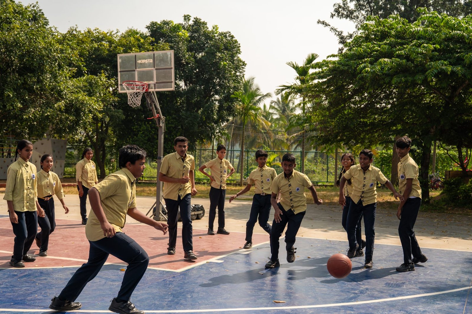 DAV students playing on the basketball court